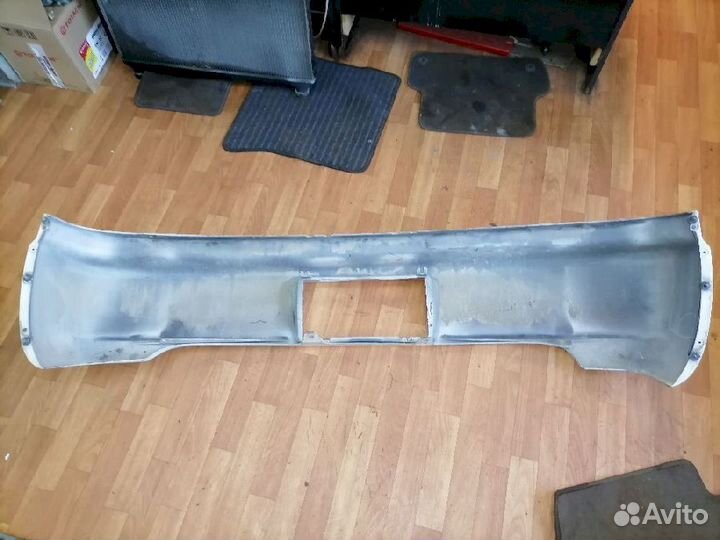 Бампер задний Toyota Carina ED T200