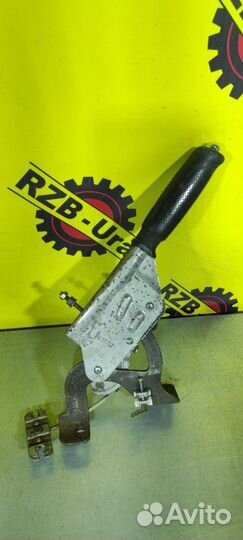 Рычаг стояночного тормоза Subaru Forester SG