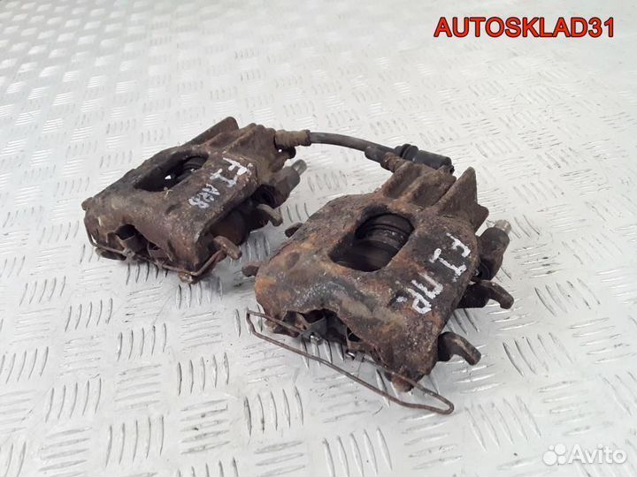 Суппорт тормозной передний Ford Focus 11478514