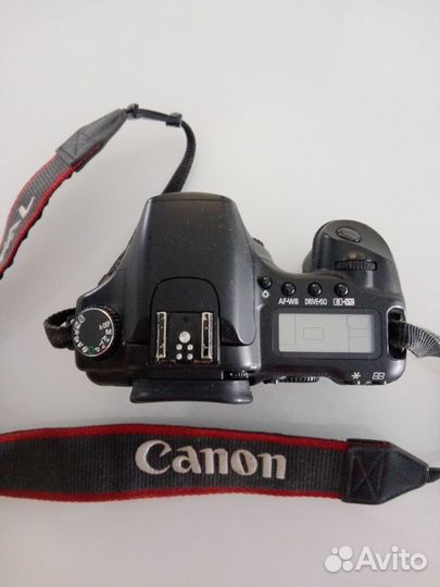 Зеркальный фотоаппарат Canon 30d
