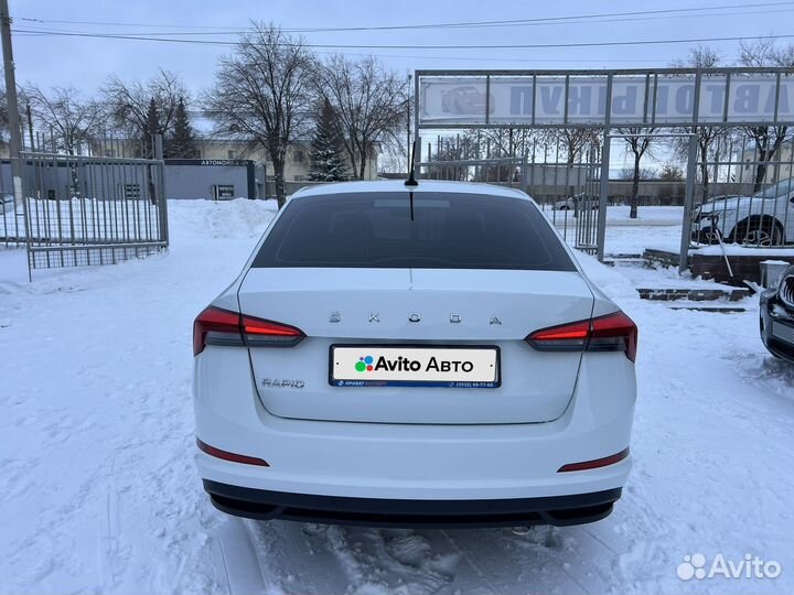 Skoda Rapid 1.6 AT, 2021, 42 500 км