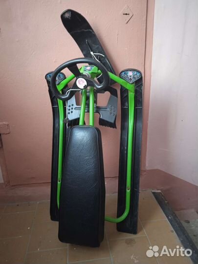 Детский снегокат бу