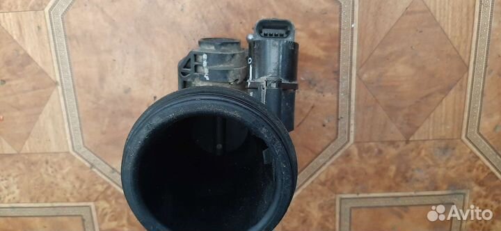 Дроссельная заслонка Renault Logan 1.4