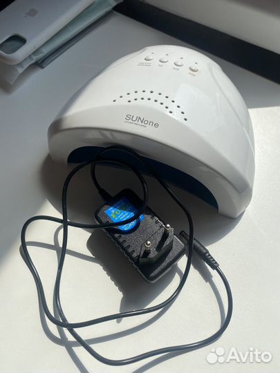 Лампа для сушки ногтей