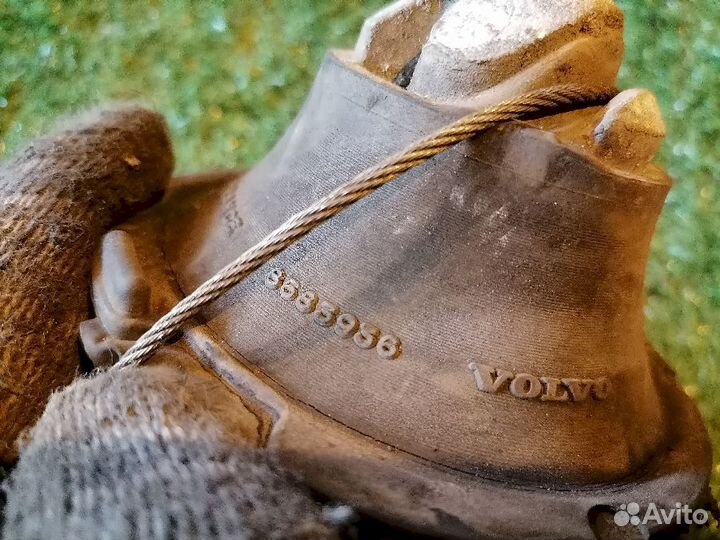 Опора двигателя (подушка двс) передняя 8683936 Vol