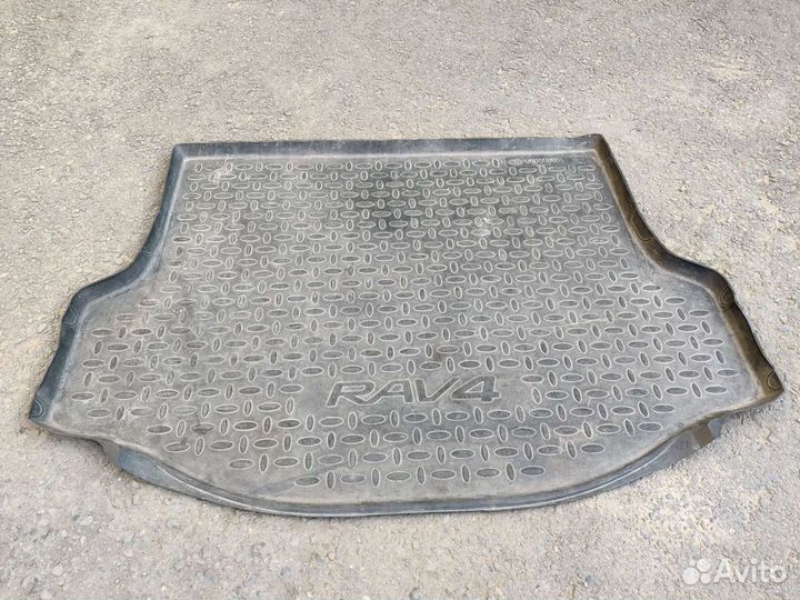 Защита бампера и порогов Rav4 XA40 оригинал