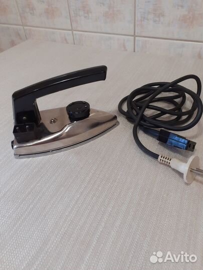 Утюжок складной, дорожный