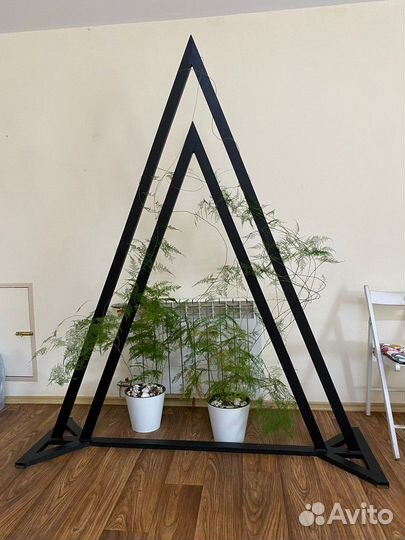 Металлическая конструкция для декора