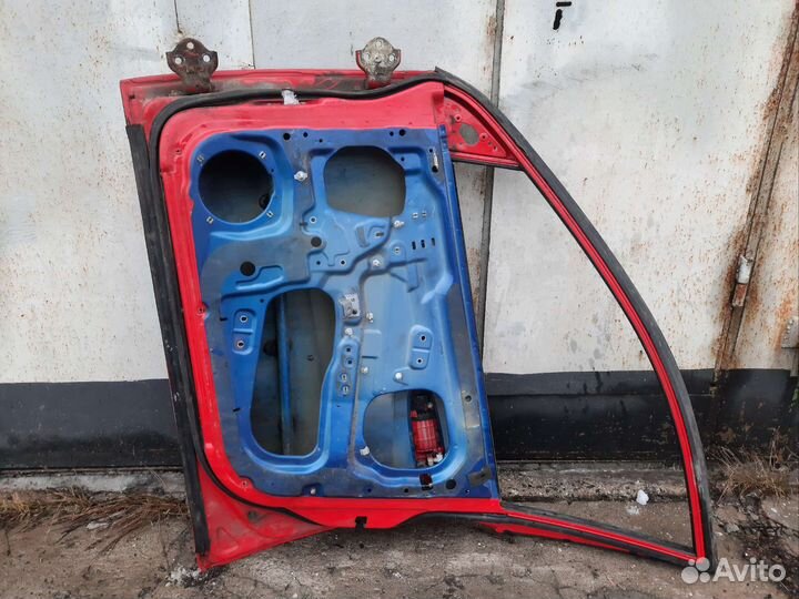 Правая дверь chevrolet lacetti седан, универсал