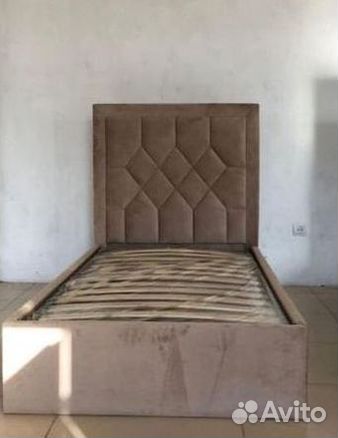 Дизайнерская кровать
