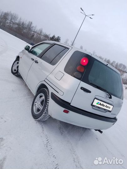 Toyota Raum 1.5 AT, 1997, 200 000 км