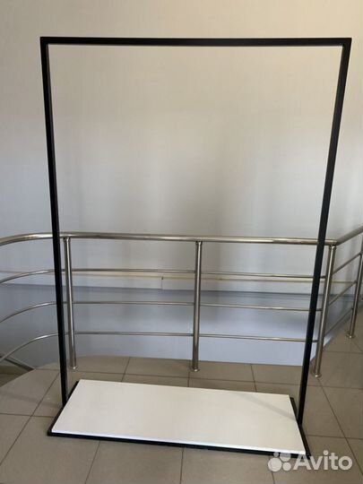 Рейл, вешалка для одежды