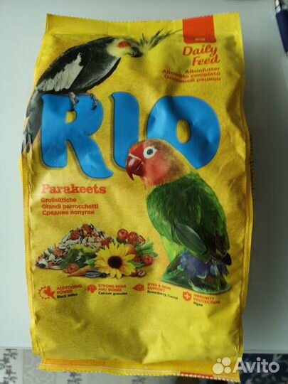 Корм RIO основной для средних попугаев 1кг