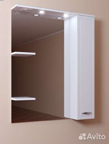 Зеркало в ванную с подсветкой, встроенным пеналом