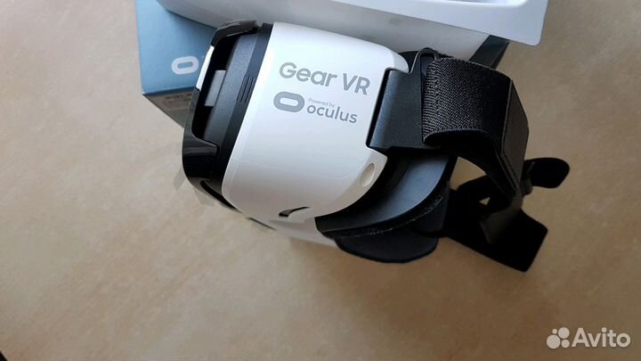 Виртуальные очки Gear VR