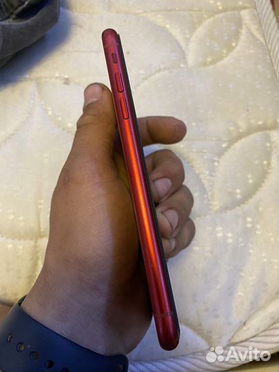 Телефон iPhone XR