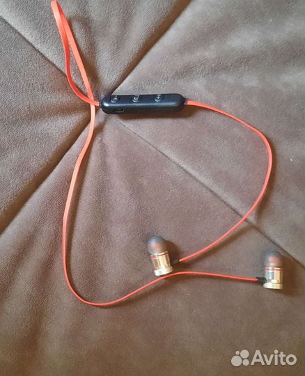 Беспроводные наушники