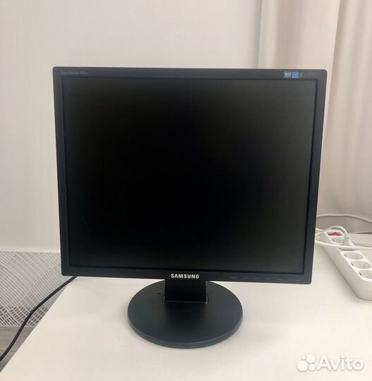 Монитор Samsung