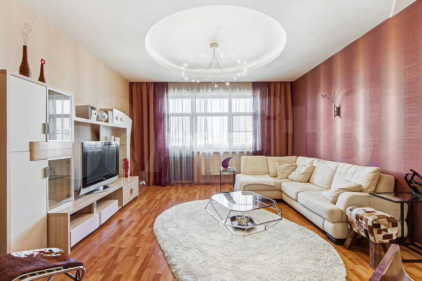 2-к. квартира, 89 м², 9/15 эт.