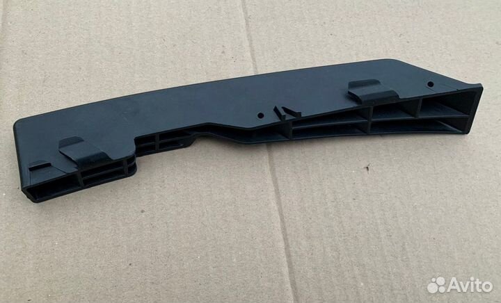 Кронштейн переднего бампера правый Optima 3, K5