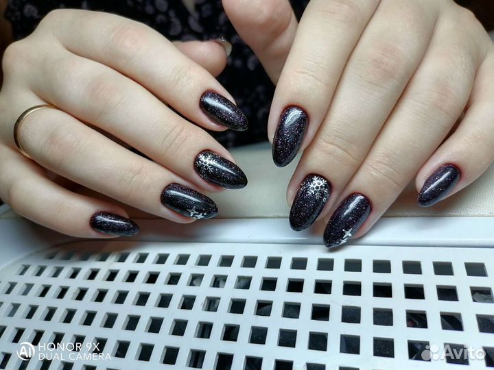 Маникюр,укрепление и наращивание ногтей