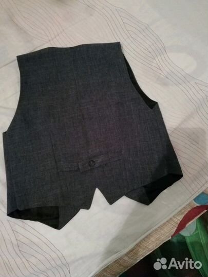 Жилетки и брюки школьные