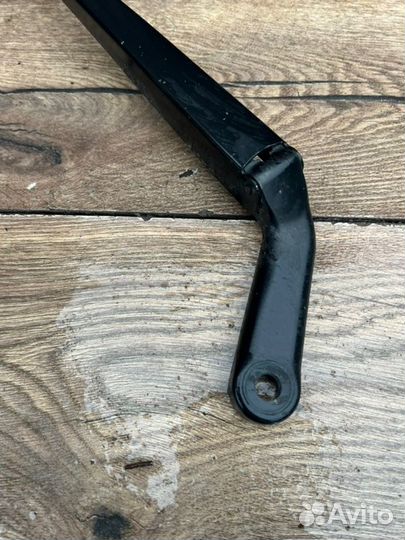 Поводок дворников правый Peugeot 206 206 1.4 2008