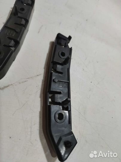 Крепление переднего бампера Ford Focus 3