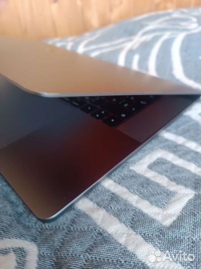 MacBook Pro 15 2017 г i7/16/500 ssd