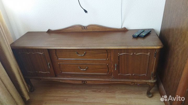 Спальный гарнитур