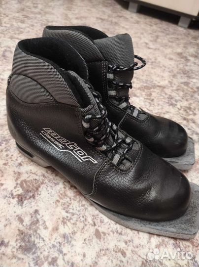 Лыжные ботинки новые