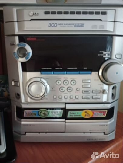 Музыкальный центр LG 90 W с караоке, 2 колонки