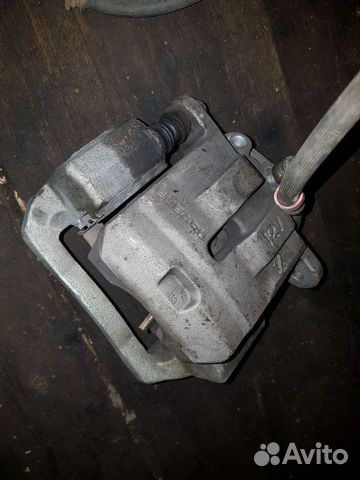 Суппорт тормозной subaru tribeca B 9