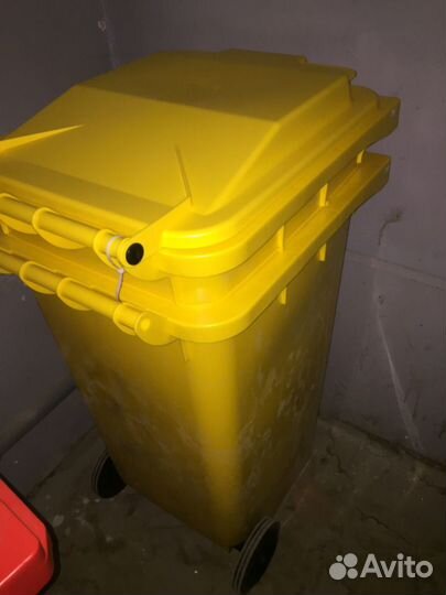 Мусорный контейнер 240 л