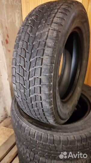 Dunlop Grandtrek SJ6 215/70 R16 93Q