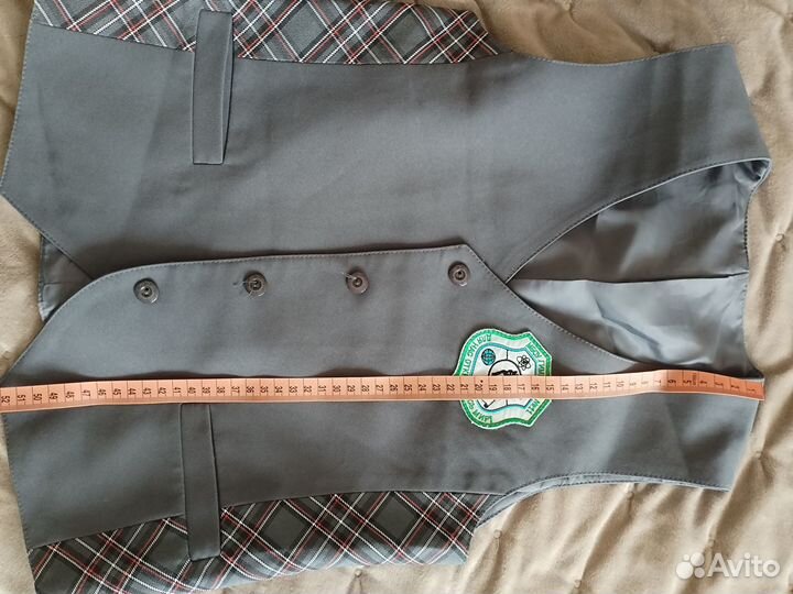 Жилет школьный для девочки 146-152