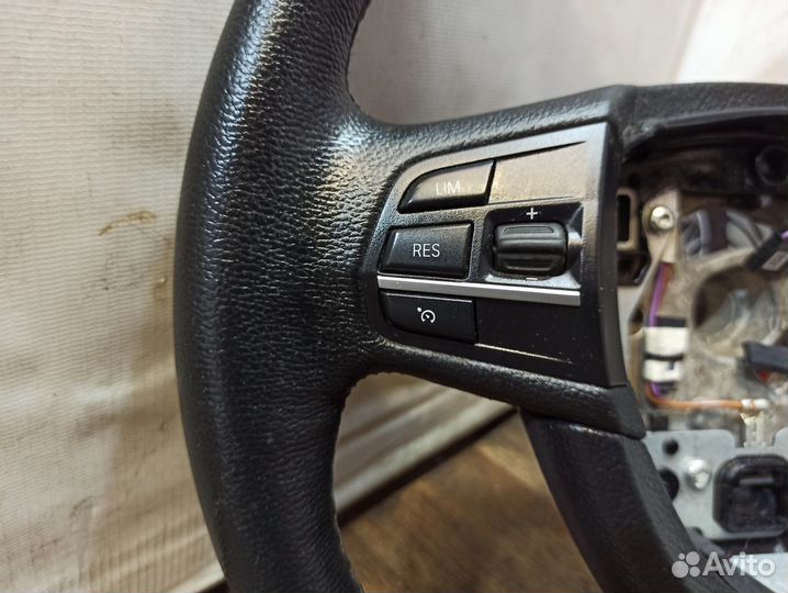 BMW 5 F10, 7 F01 F07 6 F13, руль стандарт