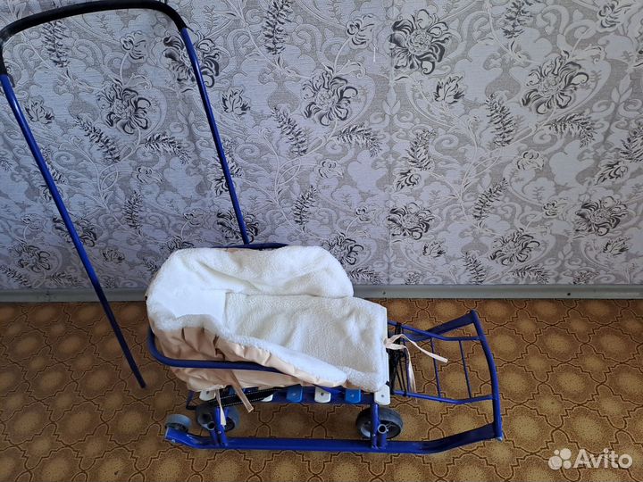 Детские санки с колесами