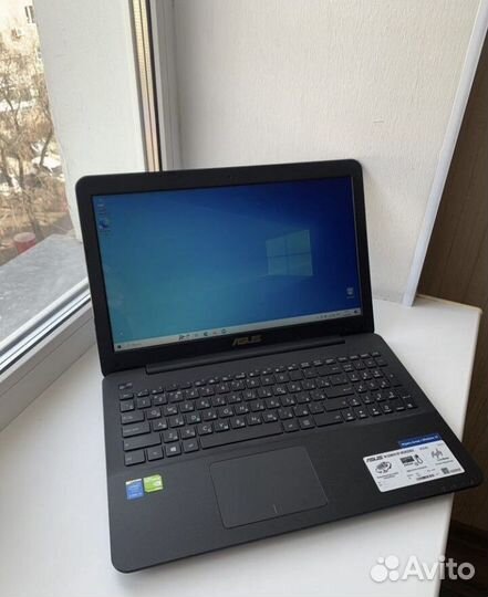 Ноутбук asus