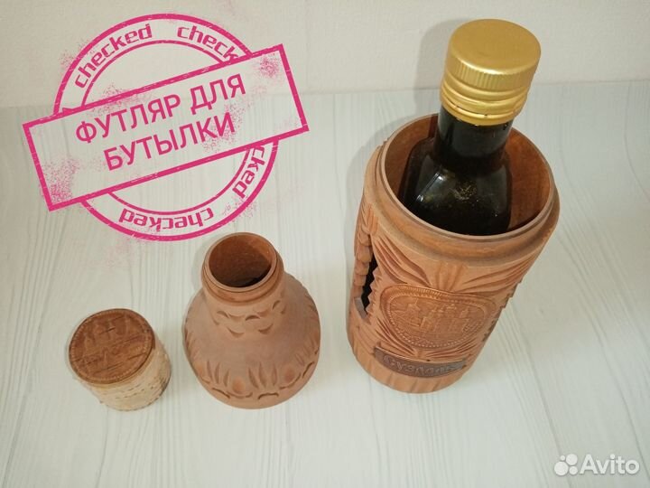 Бутылка-футляр из дерева (Суздаль) сувенир