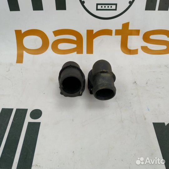 Патрубок системы охлаждения Volkswagen Tiguan 2