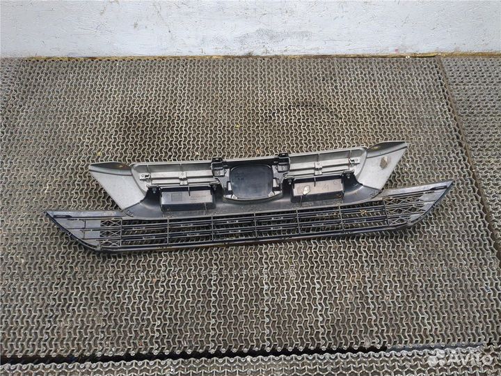 Решетка радиатора Honda CR-V, 2009