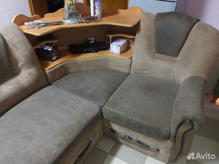 Диван угловой