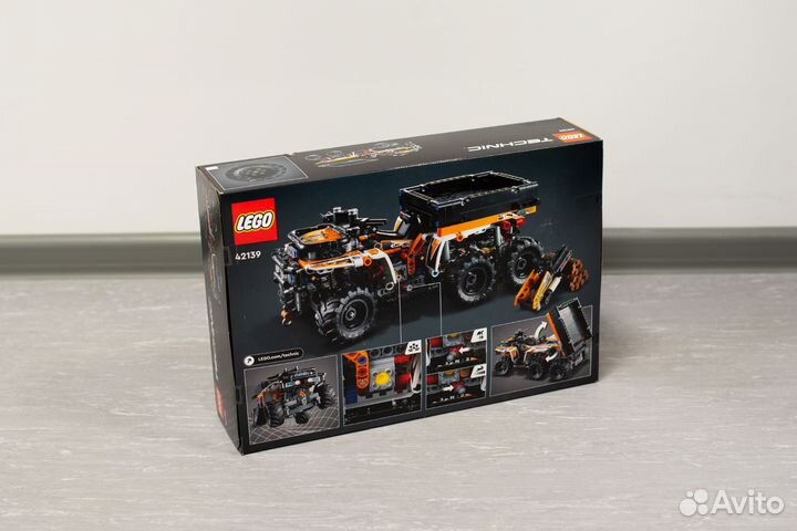 Конструктор Lego 42139 Внедорожный грузовик