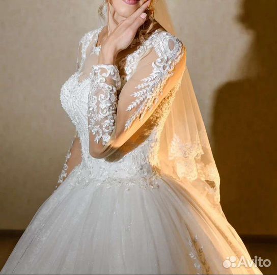 Свадебное платье