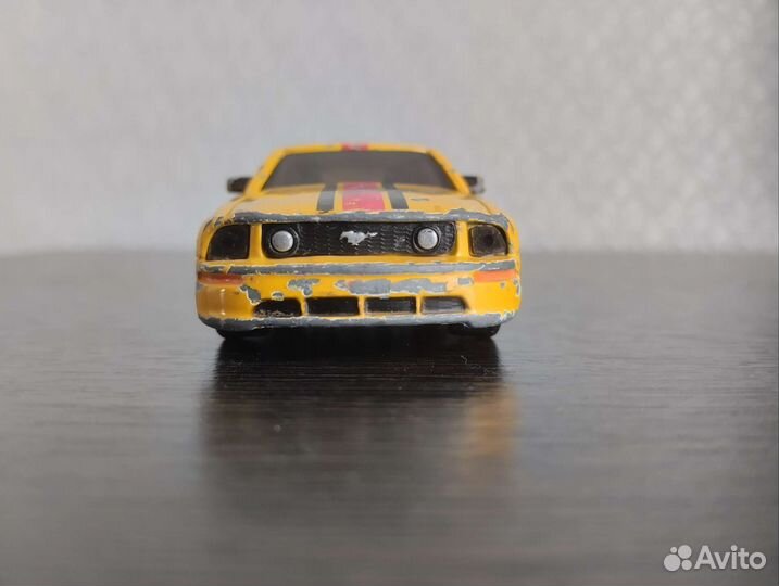 Редкая коллекционная машина 1:43 Ford Mustang 2006