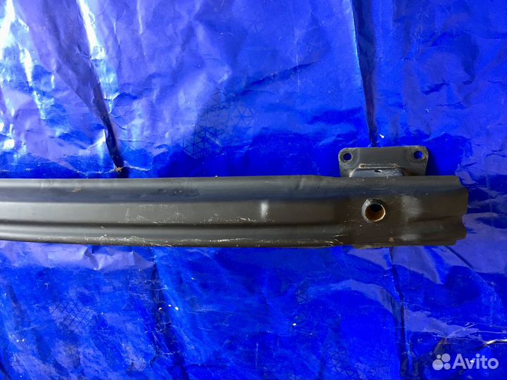 Усилитель заднего бампера Volkswagen Passat B6