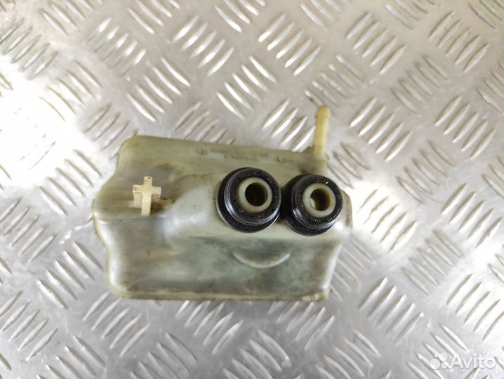 Бачок главного тормозного цилиндра Vito 1996-2003