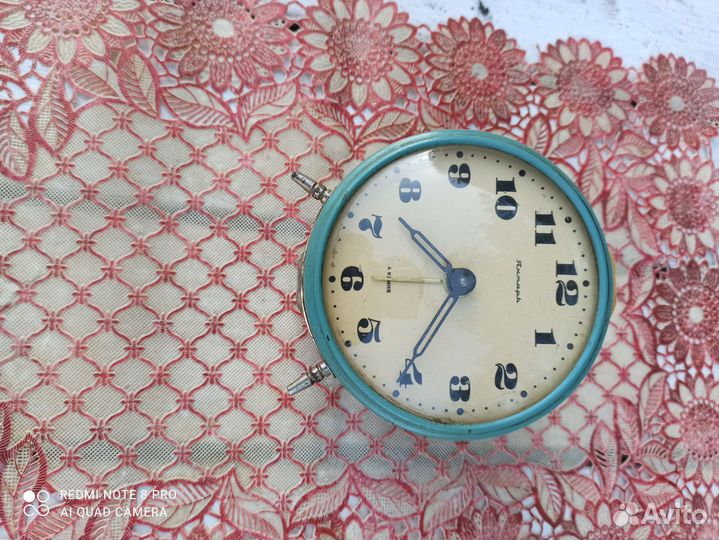Часы будильник СССР