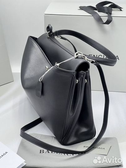 Сумка Balenciaga Hourglass